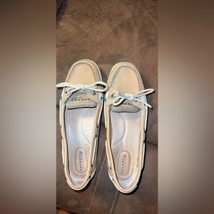 Women's sperrys
